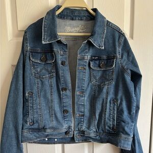 Wrangler Jean Jacket, Medium
